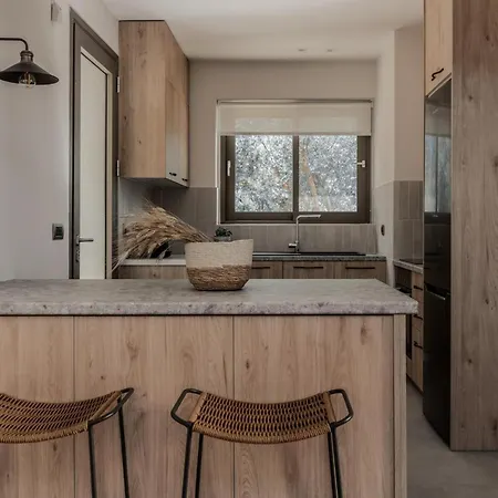 Cossoro Ena In Zakynthos Xirokástellon