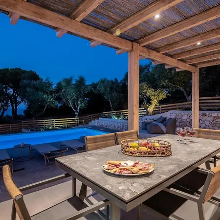 Cossoro Ena In Zakynthos